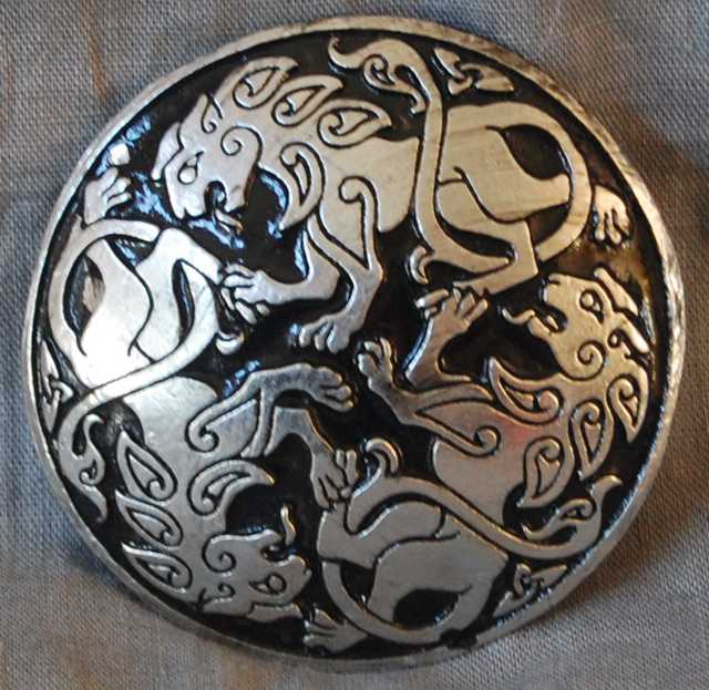 Celtic Sea Otter Brooch or Cloak Pin – West Wolf Renaissance